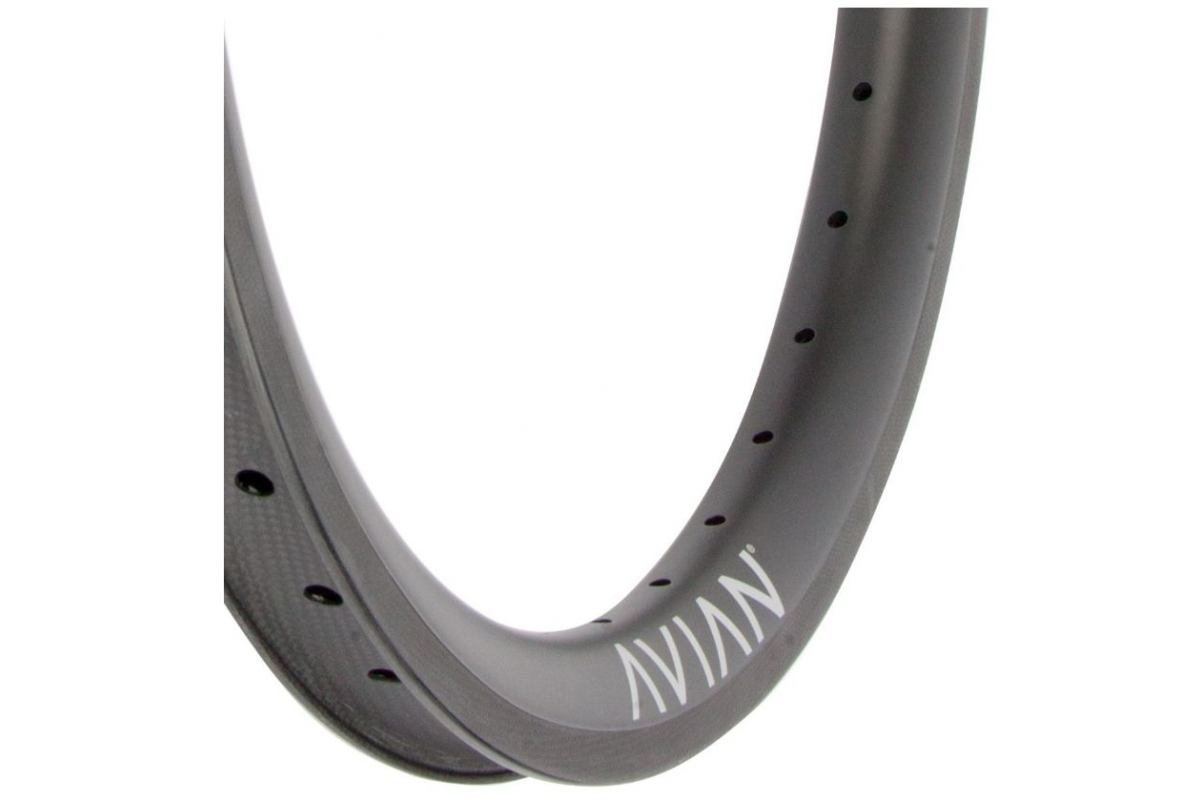 Jante Venatic 20"x1.75" 36H Noir AVIAN