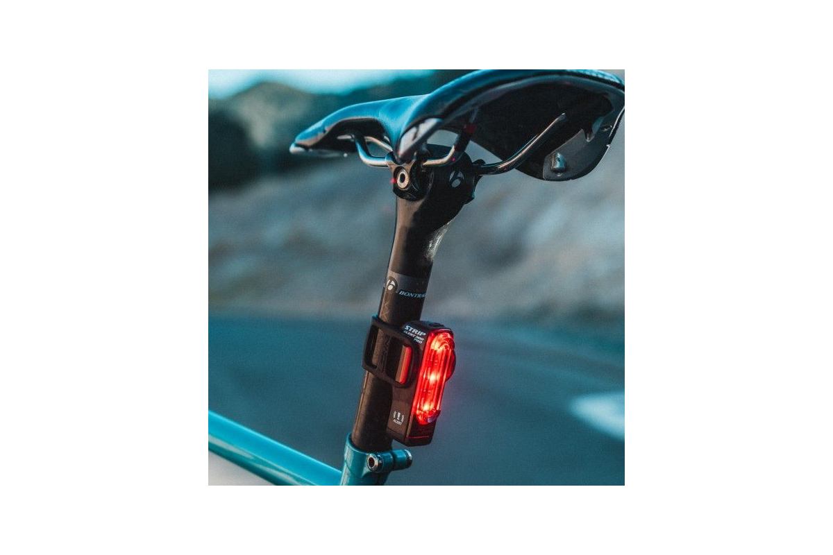 Éclairage Arrière Strip Pro Alert Drive - Lezyne