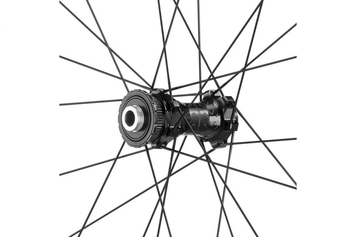 Paire de Roues Levante Carbone Campagnolo Disc Corps Shimano