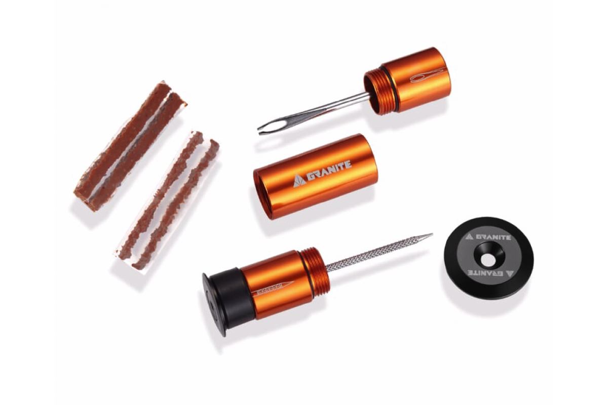 Bouchon de cintre kit réparation Tubeless / Insert mèches orange Tool Stash