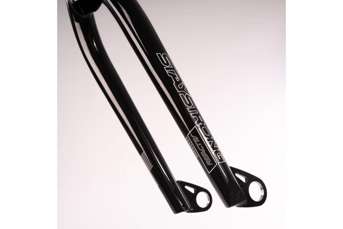 Fourche STAYSTRONG Reactiv Conique 20'' Axe 20/10mm Noir