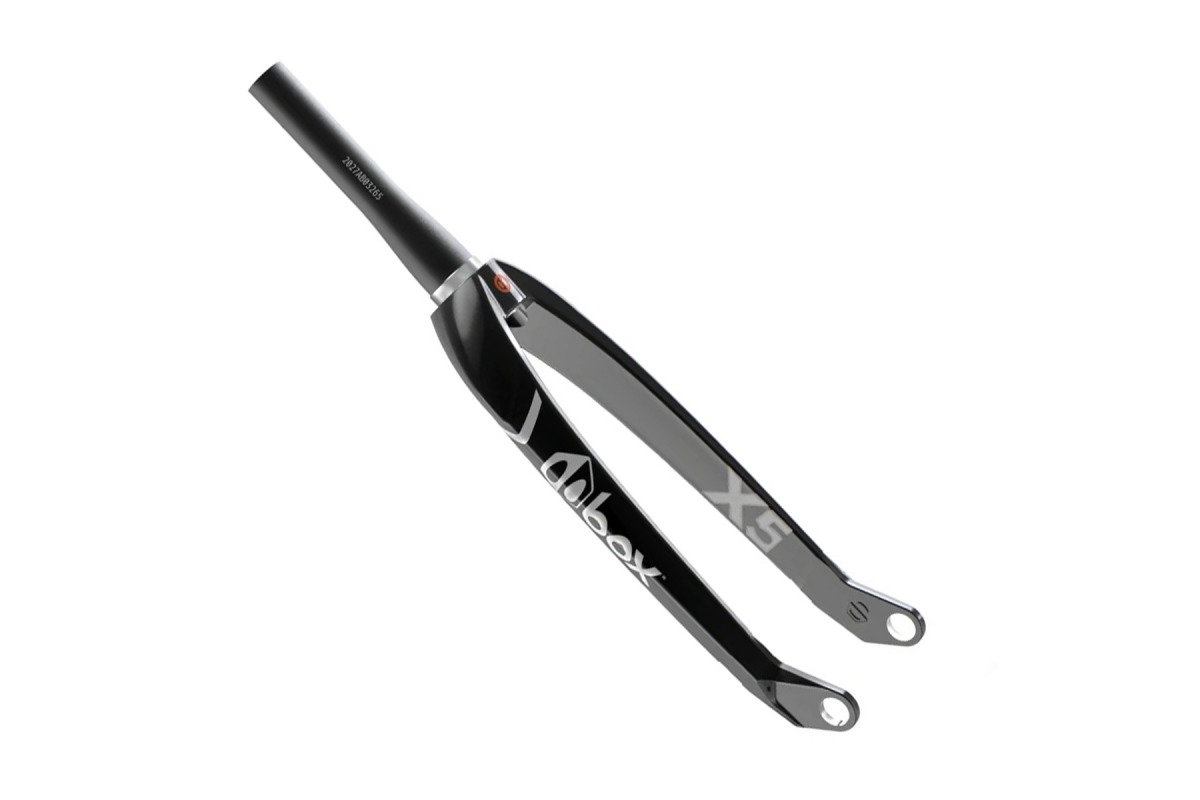 Fourche BOX One X5 Pro Carbone 24" 1.5"-1-1/8" Alu 10/20mm