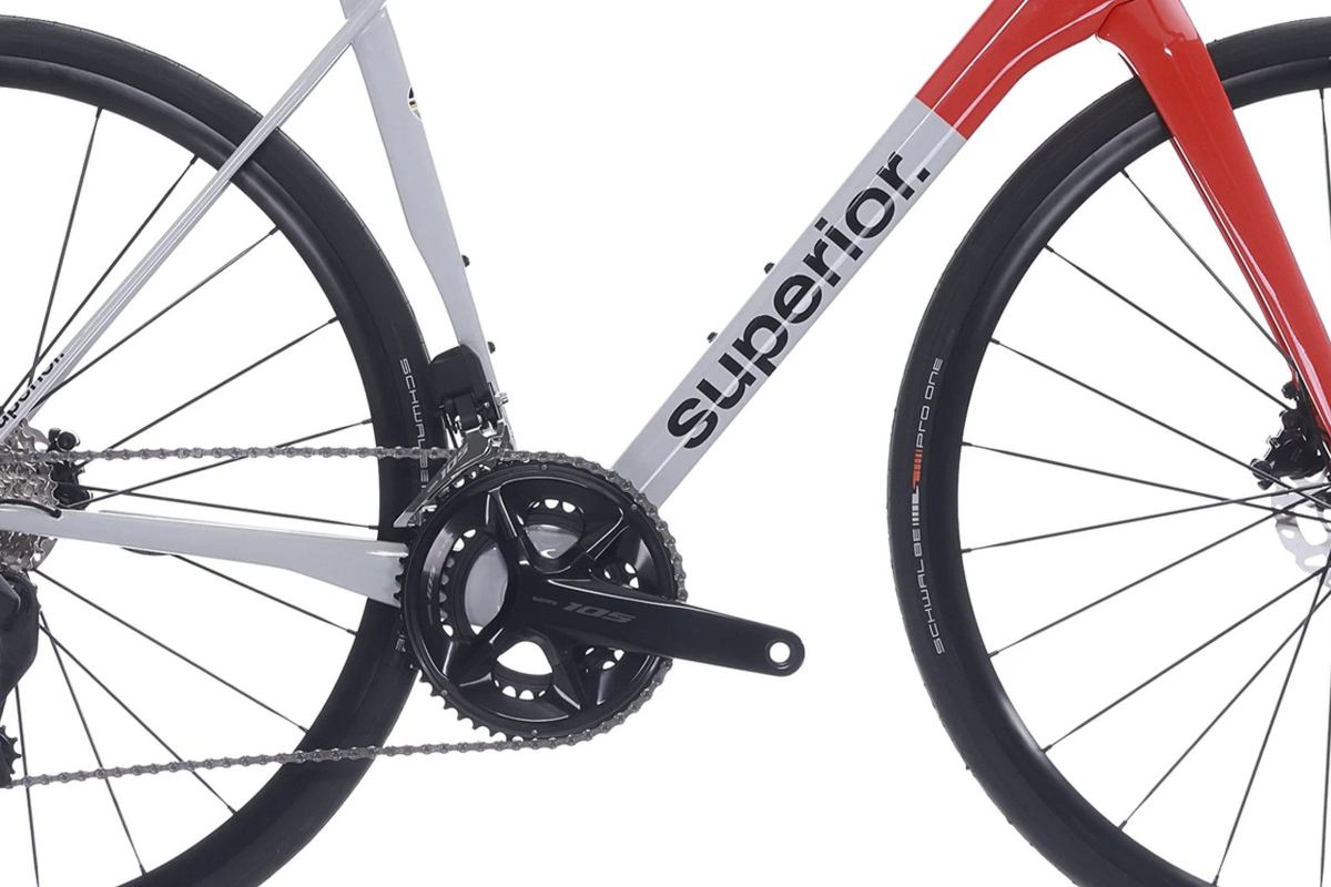 Vélo de Route Superior XR 9.5 Gran Fondo - Carbone & Shimano 105 Di2