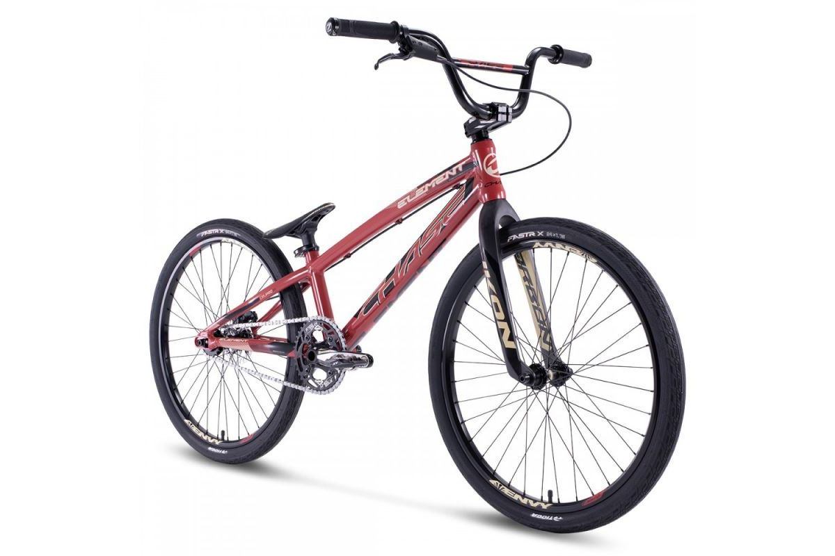 BMX Chase Element Pro Cruiser+ 22 pouces cadre léger en action