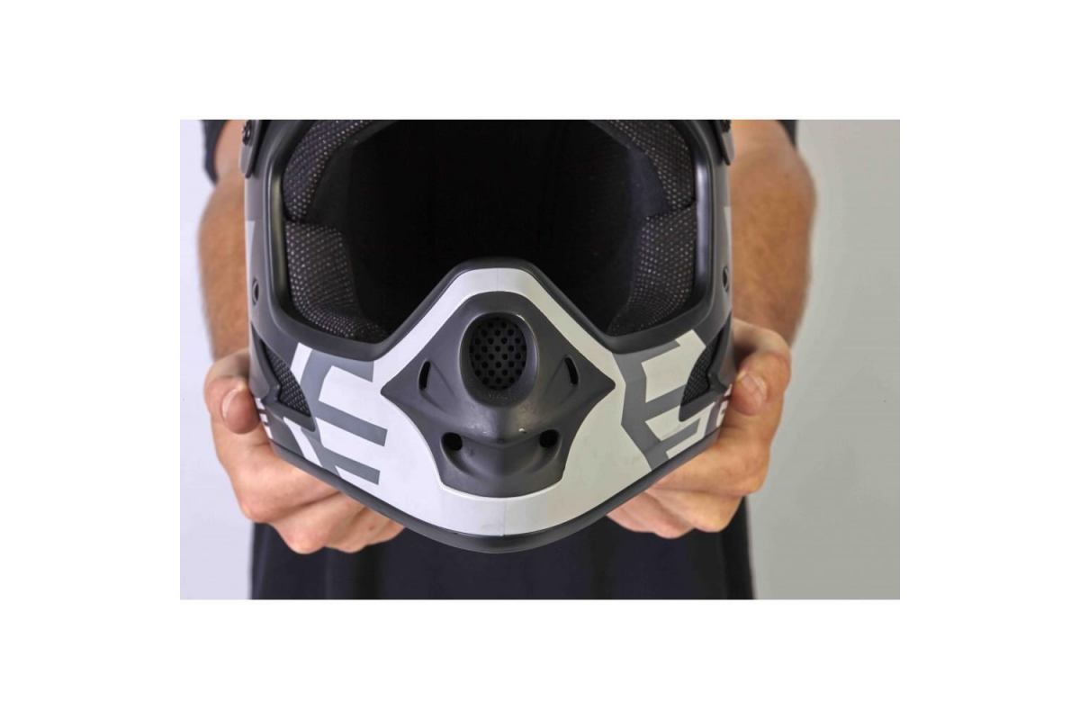 3_casque-evolve-storm-matt-black