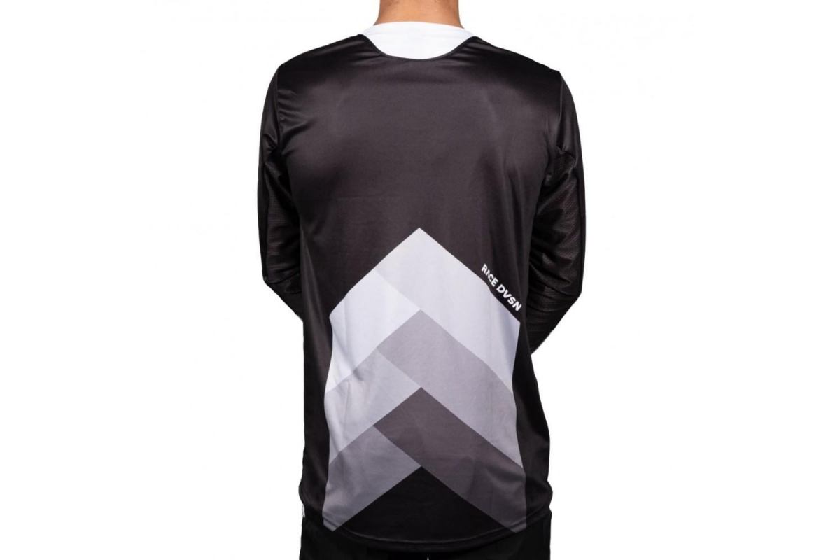 2_maillot-staystrong-chevron-black