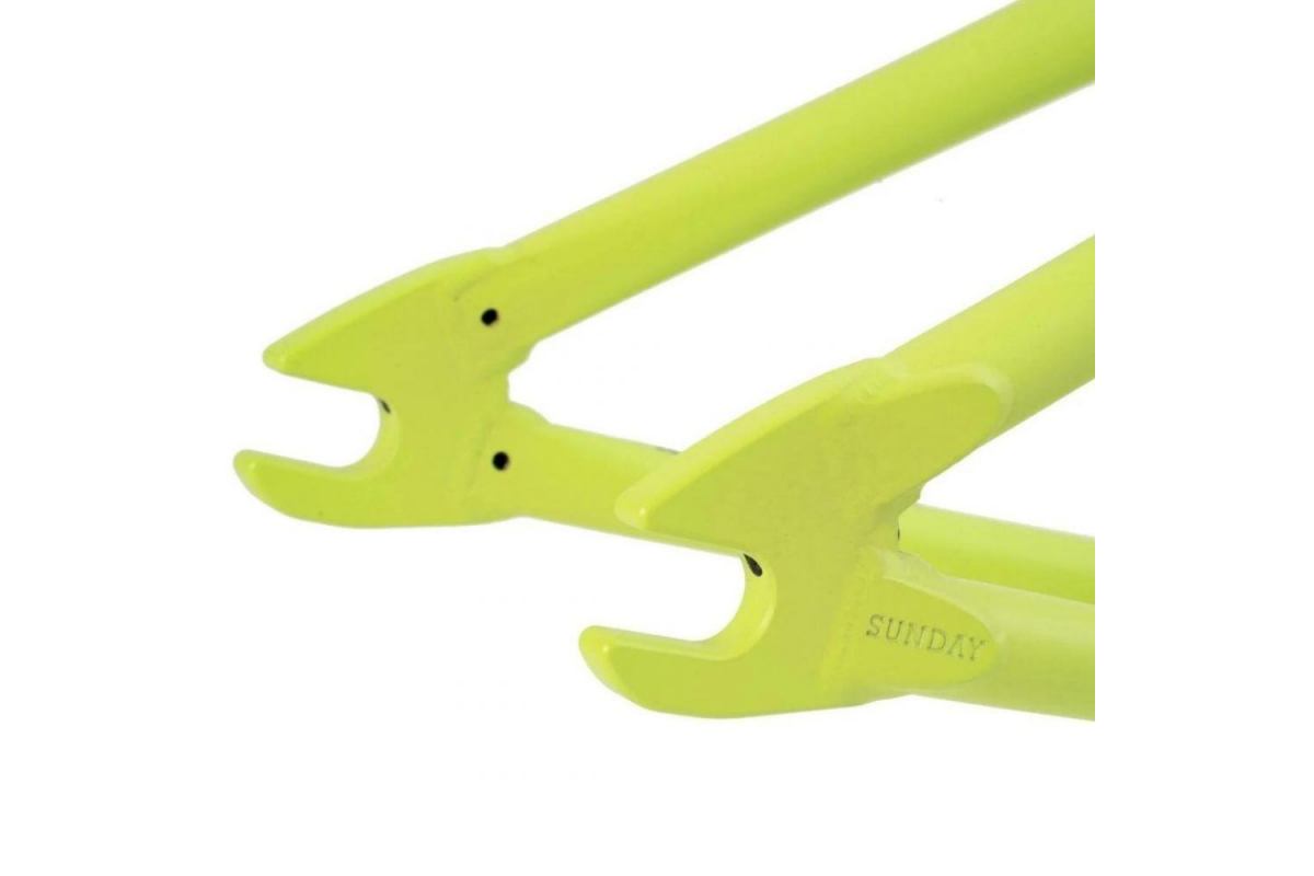 2_cadre-sunday-street-sweeper-matte-kiwi