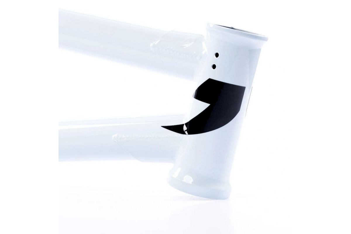 3_cadre-tall-order-187-v3-reilly-gloss-white