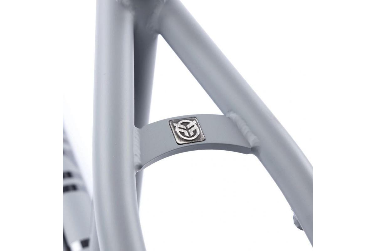 7_cadre-federal-bruno-ics2-matt-grey