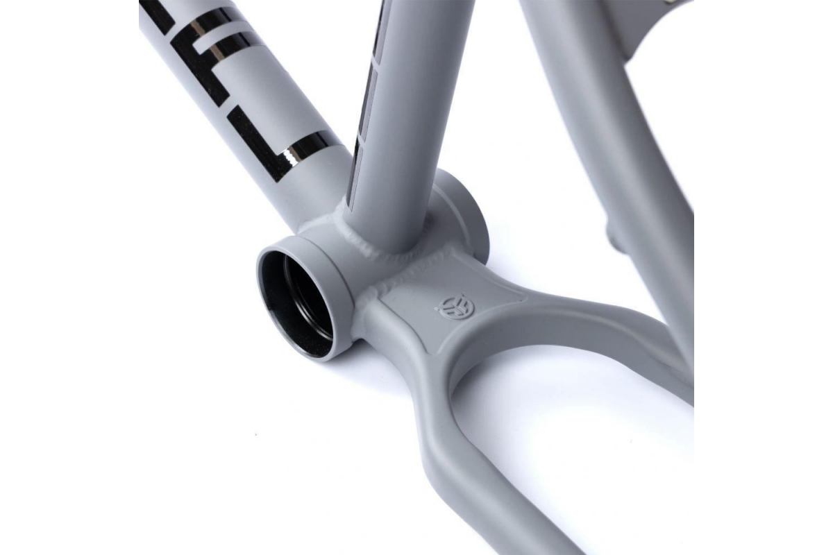 8_cadre-federal-bruno-ics2-matt-grey