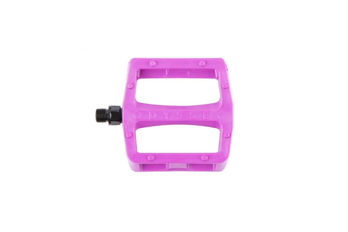 0_pedales-odyssey-grandstand-v2-pc