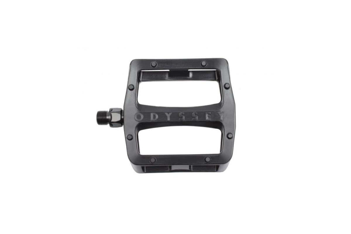 11_pedales-odyssey-grandstand-v2-pc