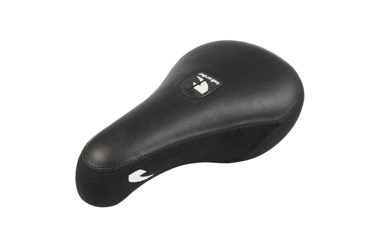 0_selle-tall-order-logo-mid-pivotal-black-white