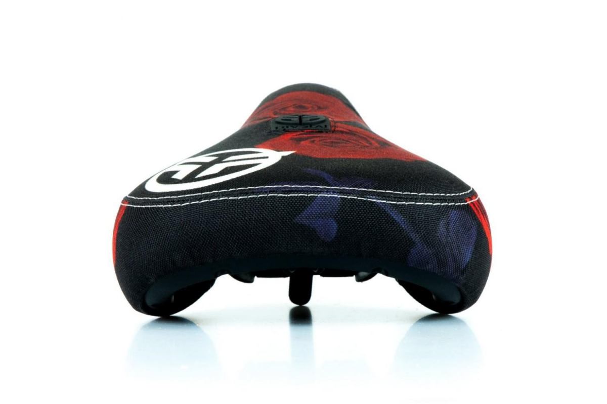 5_selle-federal-mid-pivotal-logo-roses