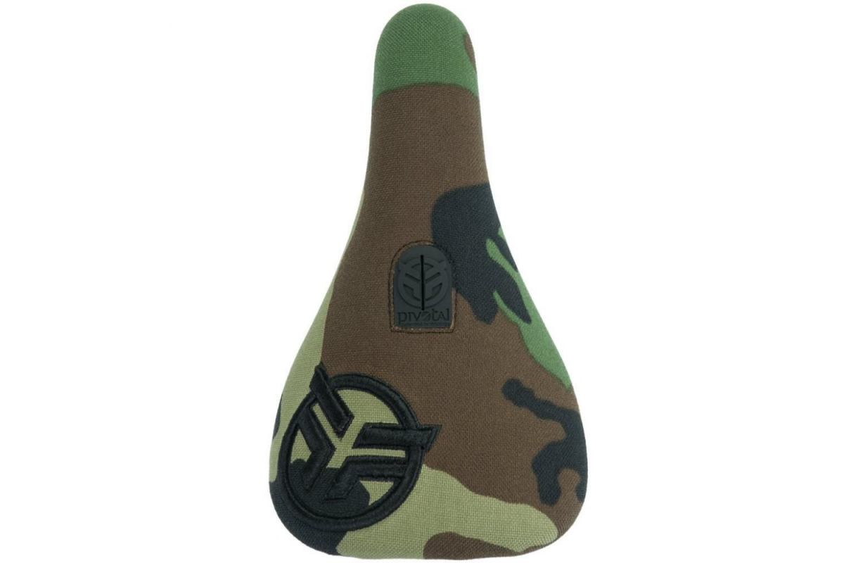 3_selle-federal-slim-pivotal-logo-camo-raised-stitching-black