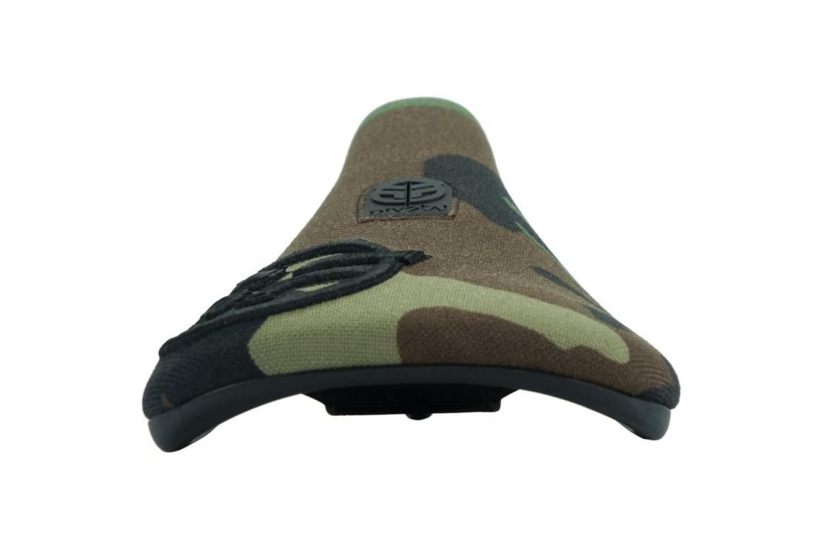 4_selle-federal-slim-pivotal-logo-camo-raised-stitching-black