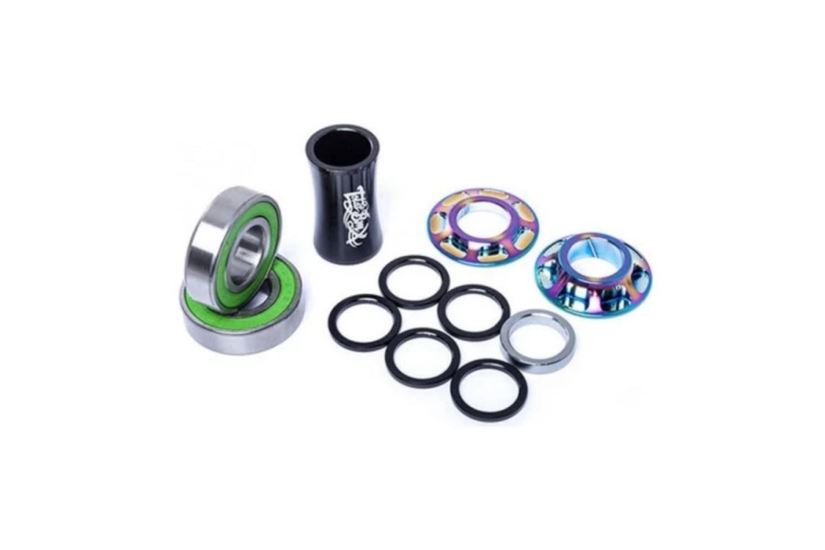 0_total-team-bb-kit-mid-rainbow