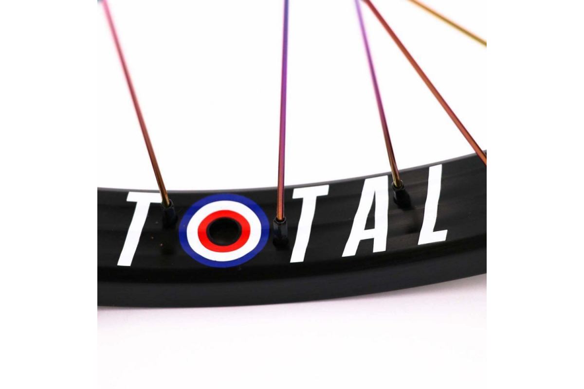 2_roue-arriere-total-techfire-rainbowblack