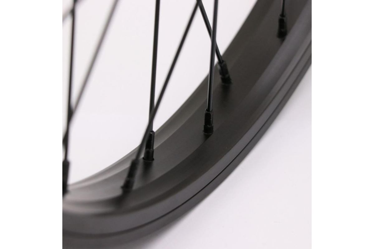 2_roue-arriere-gt-bikes-freestyle-freecoaster-noir