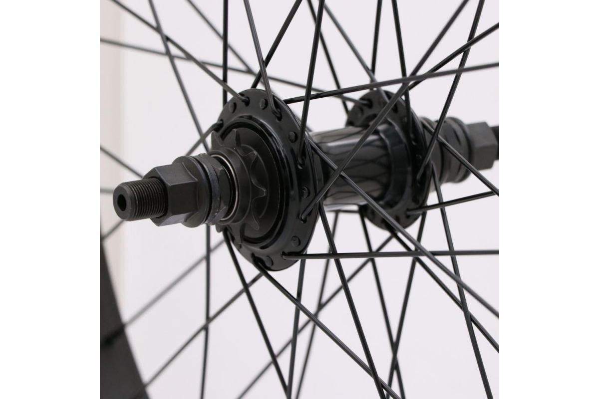 1_roue-arriere-gt-bikes-freestyle-cassette-noir