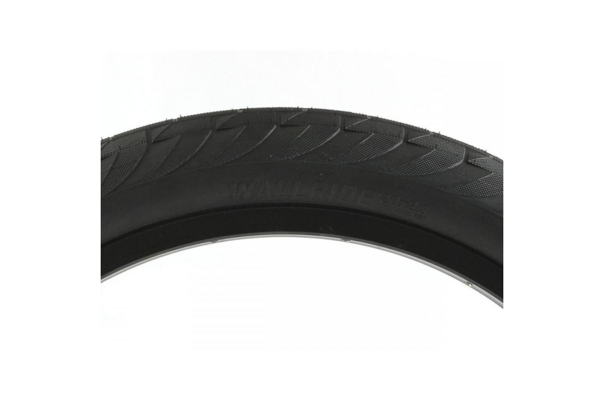 3_pneu-tallorder-wallride-black