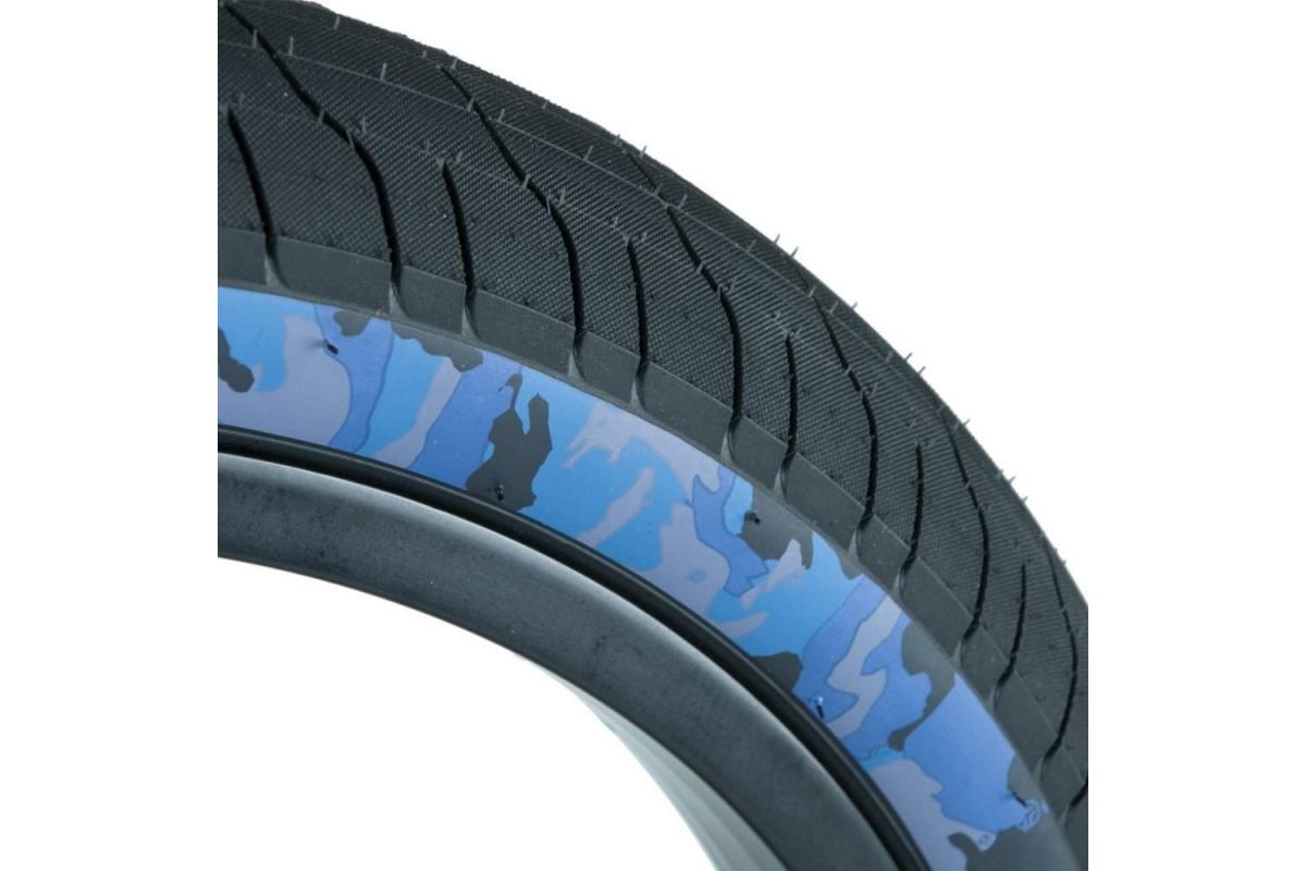 3_pneu-federal-command-lp-black-with-blue-camo-sidewall