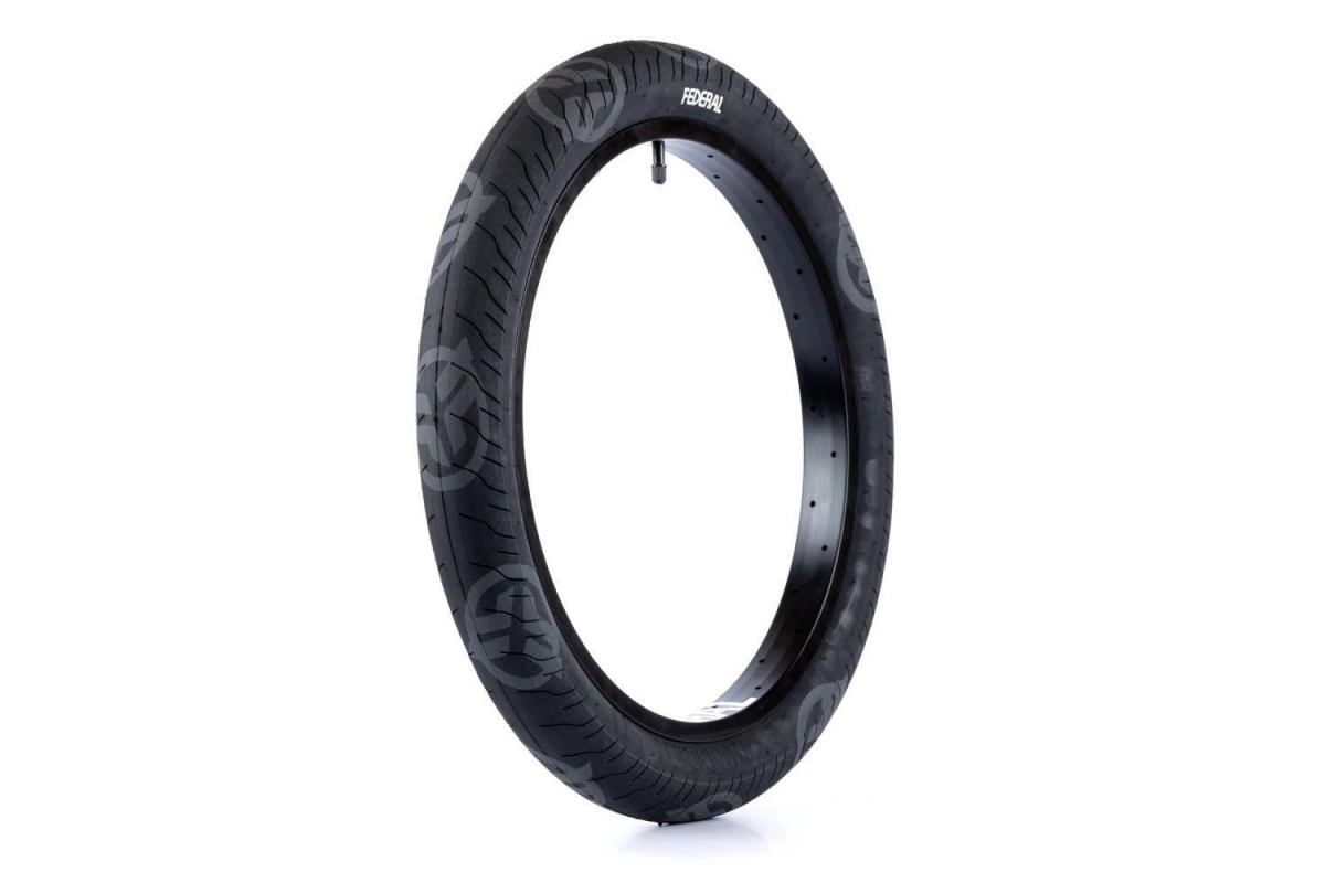 0_pneu-federal-command-lp-black-avec-logo-gris-240