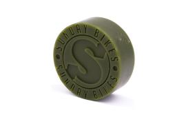 0_wax-sunday-puck-gring-army-green