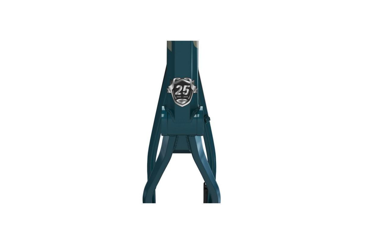 3_cadre-meybo-holeshot-2025-dieselblackgrey