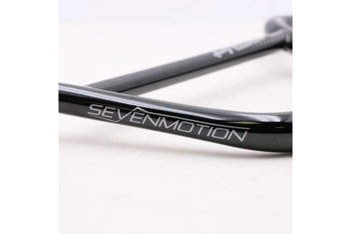 2_guidon-pride-sevenmotion-v2-318mm