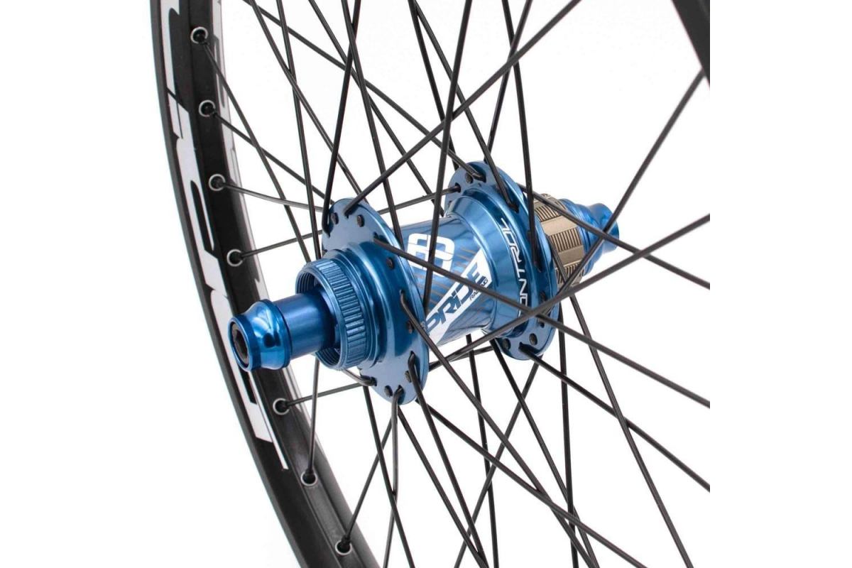 4_paire-de-roues-pride-control-pro-disc-36h-blue