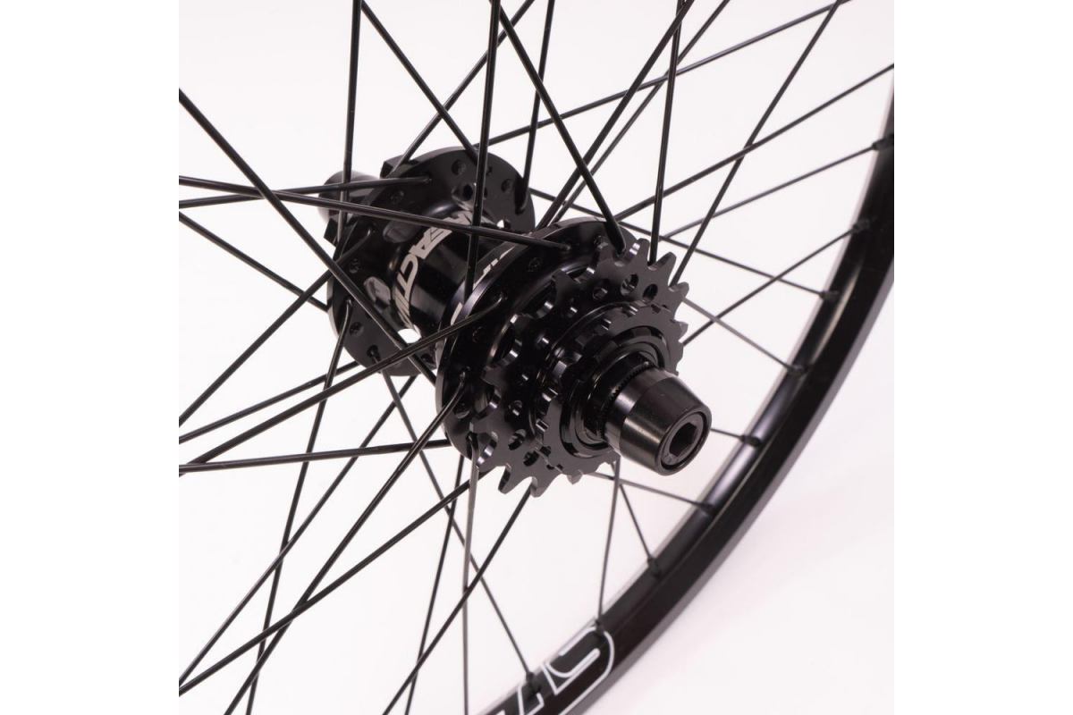 4_paire-de-roues-stay-strong-disc-reactiv-race-v2-20x150-black