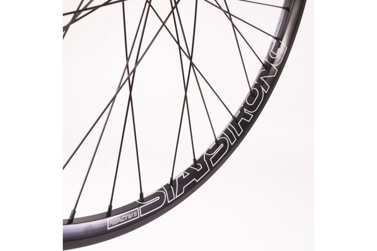 3_paire-de-roues-stay-strong-disc-reactiv-race-v2-24x175-black
