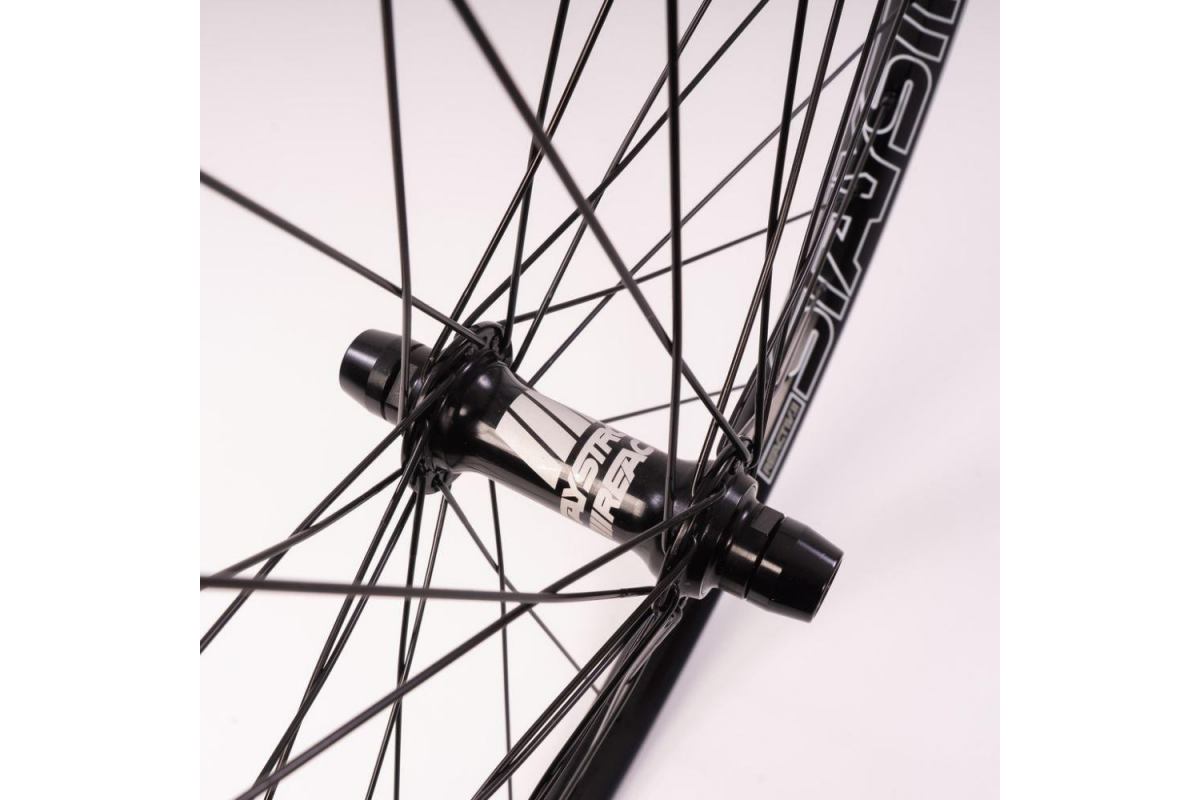 5_paire-de-roues-stay-strong-disc-reactiv-race-v2-24x175-black