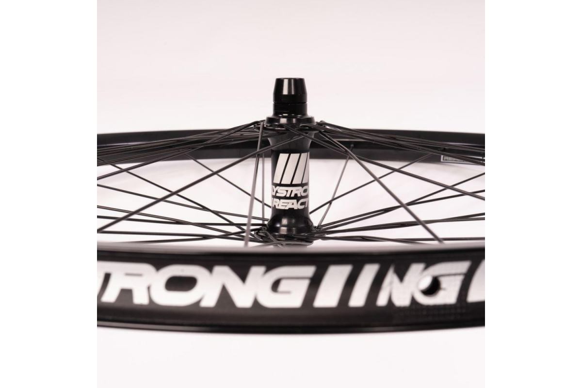 9_paire-de-roues-stay-strong-disc-reactiv-race-v2-24x175-black