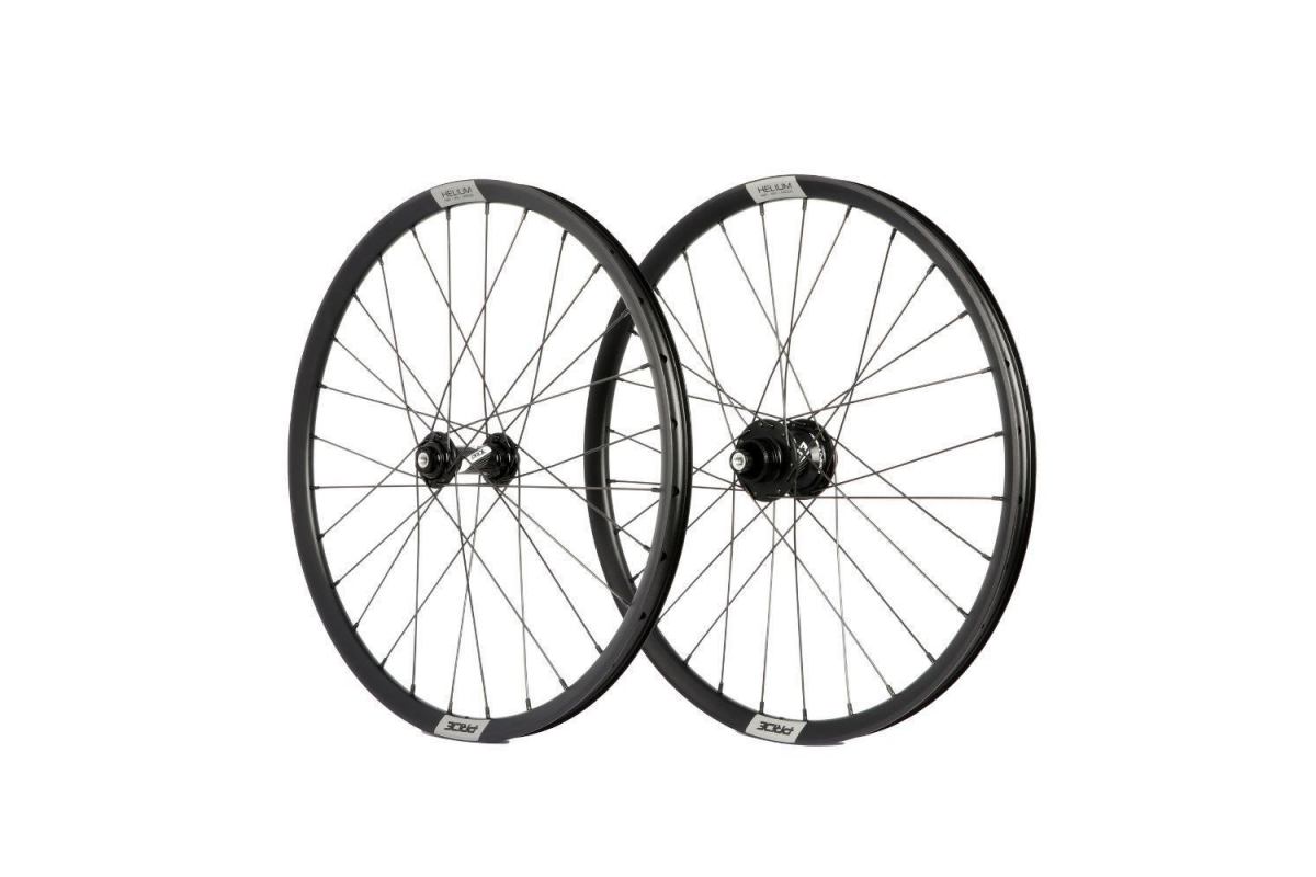 0_roues-20-451-pride-control-v1-black-10mm-helium-m21-disque