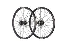 0_roues-20-406-pride-control-v2-black-15mm-helium-m21-disque