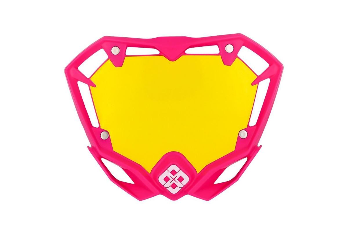 3_plaque-pride-air-mini