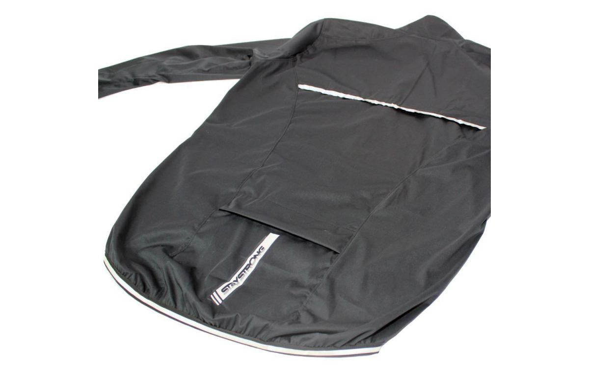 1_veste-stay-strong-warm-up-training-black