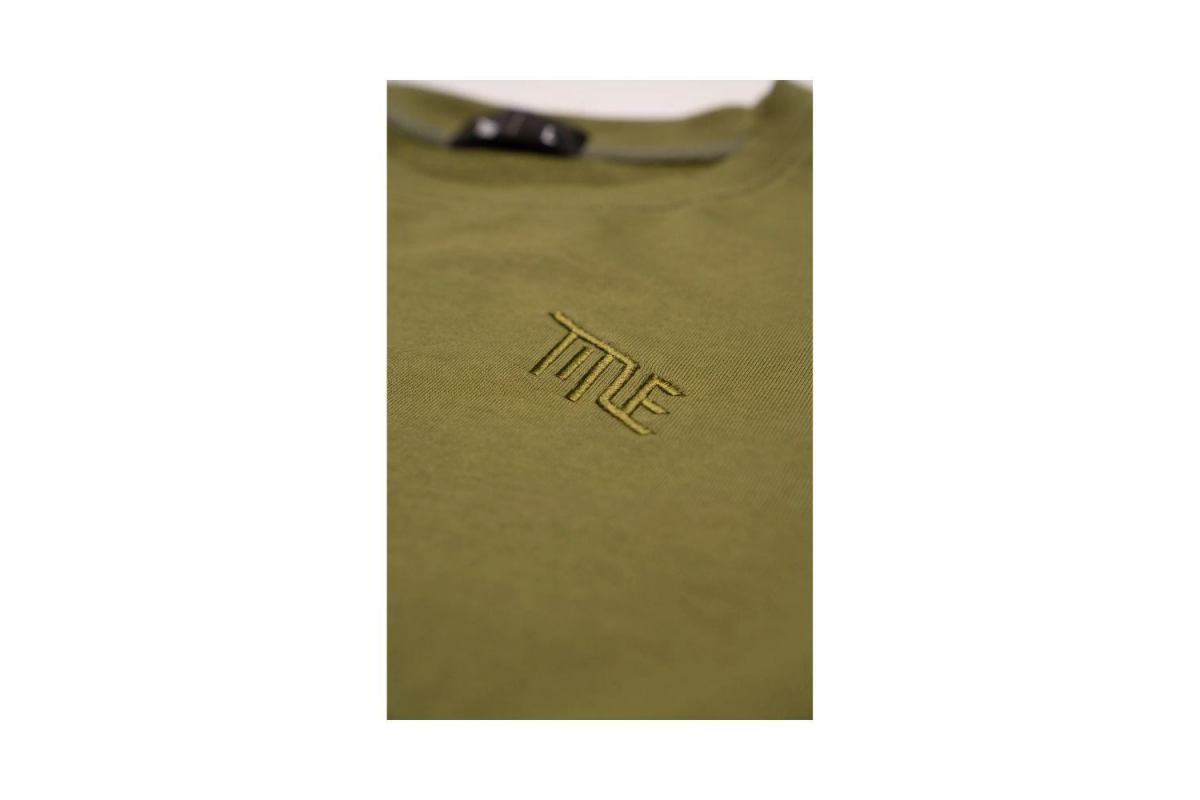 1_sweat-title-crew-olive