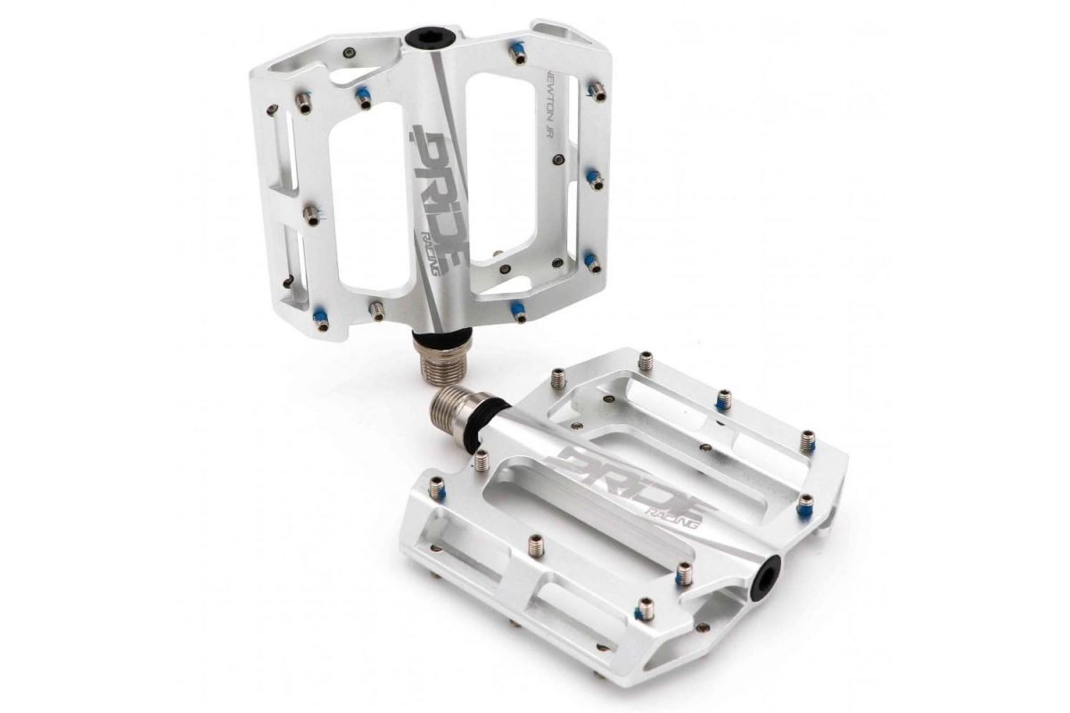 10_pedales-pride-racing-newton-junior