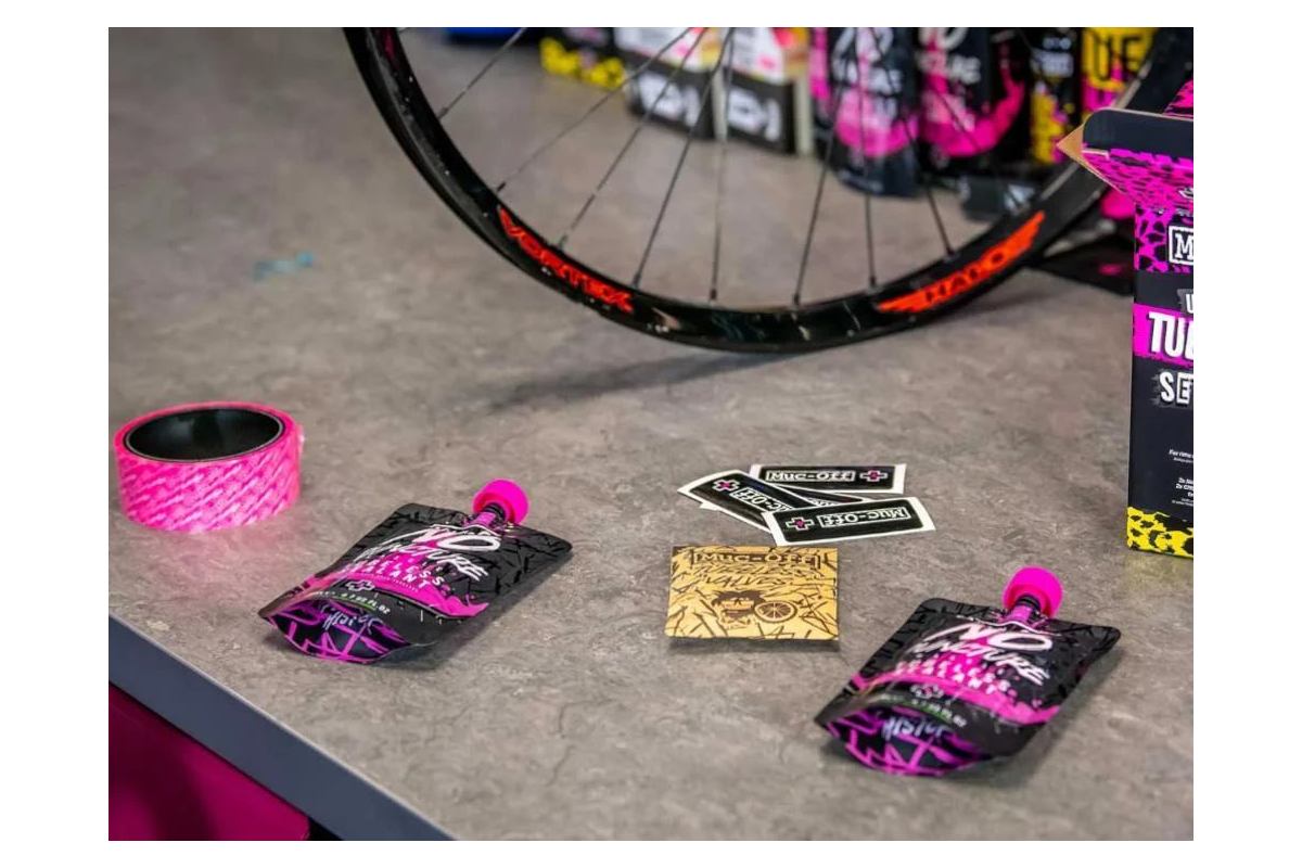 Kit de montage MUC-OFF Ultimate Tubeless Route/Gravel/CX | Valve 60 mm