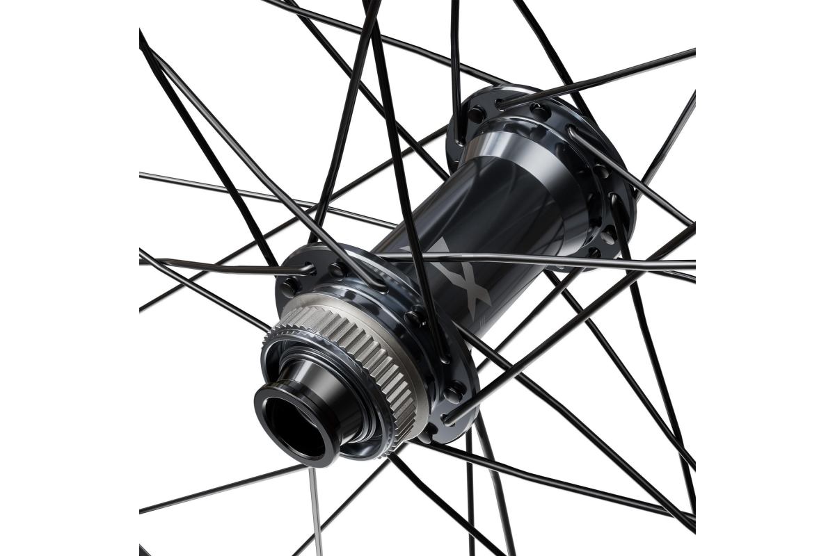 4_WH-M8200-TL-F15-B-29-shic219-primary_5