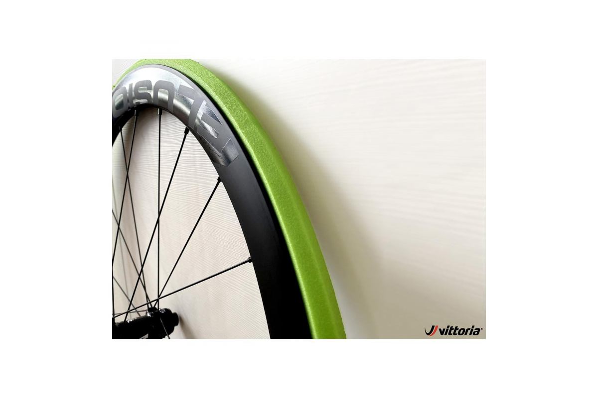 3_VITTORIA_ROAD_AIRLINER_SIDE_WHEEL_04