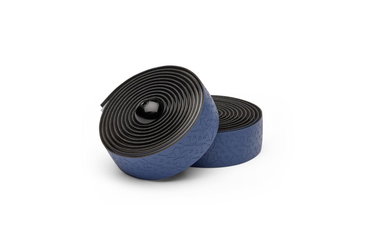 0_PRTA0107_Pursuit_Team_Black_Blue_Fade_01