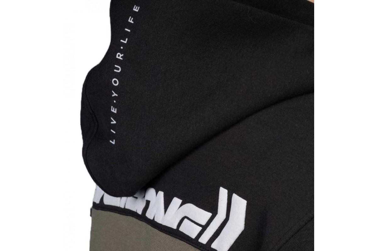 1_sweat-staystrong-cut-off-black-army-green