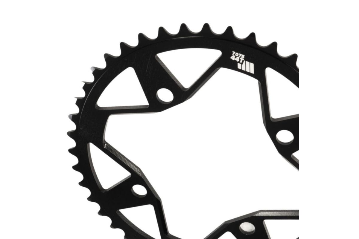 2_couronne-stay-strong-motion-4-vis-black