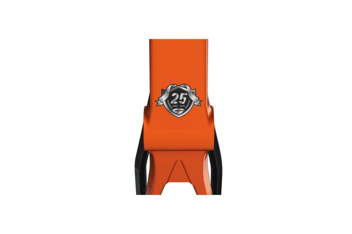 3_cadre-meybo-hsx-carbon-2025-blackorange