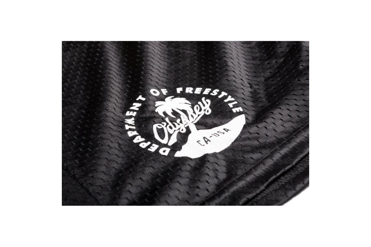 1_short-odyssey-coast-mesh-noir