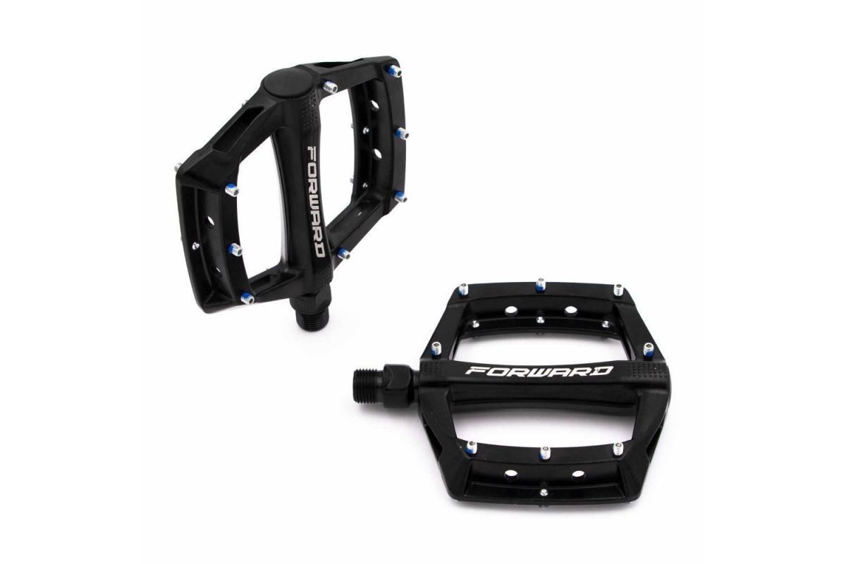 1_pedales-forward-megatron-black